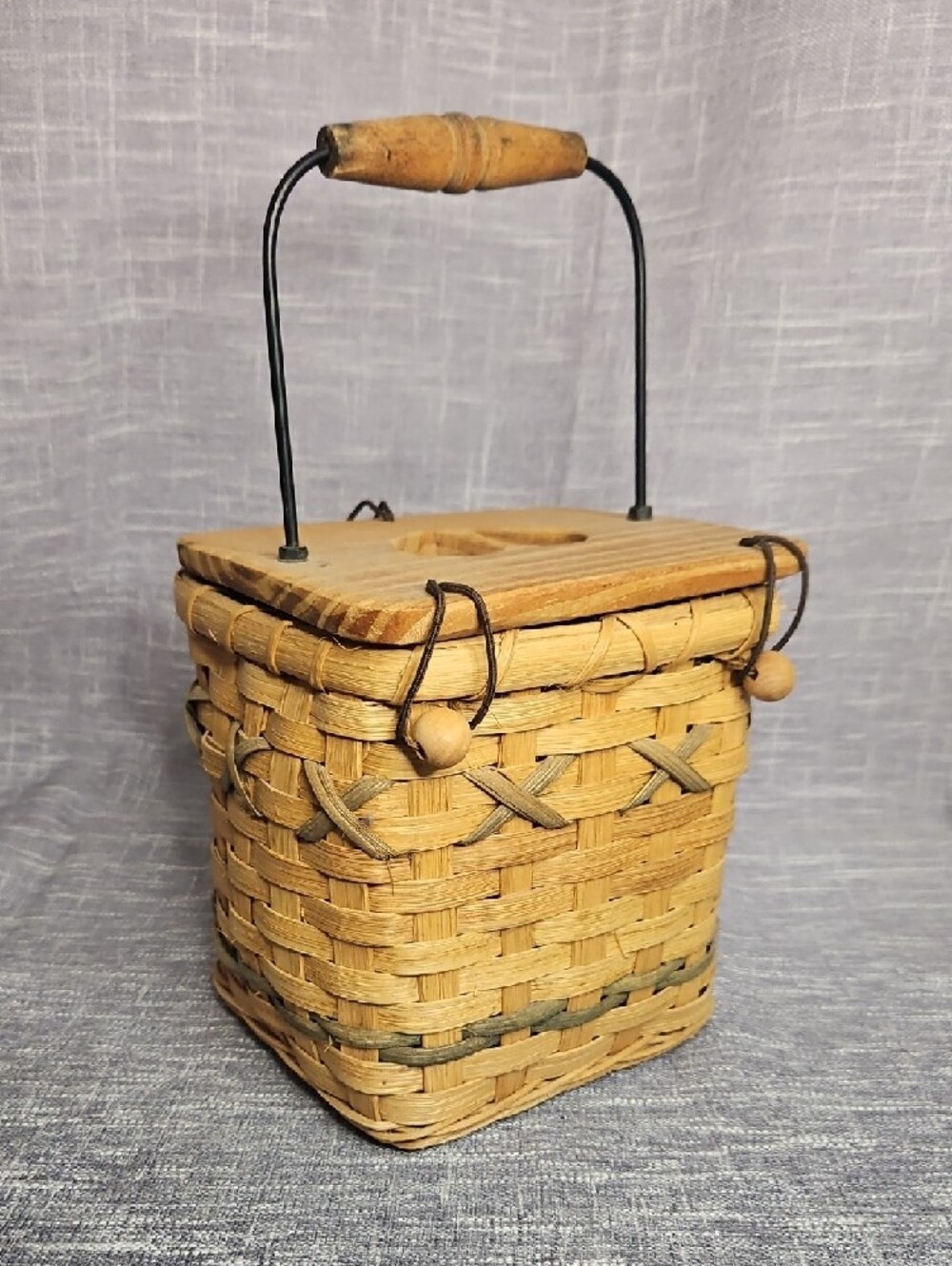 Woven Natural Rattan Tissue Box Holder with Handle - Picture 3 of 10